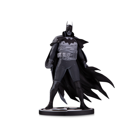 Batman Black & White: Batman by Mike Mignola 1:10 Resin Statue